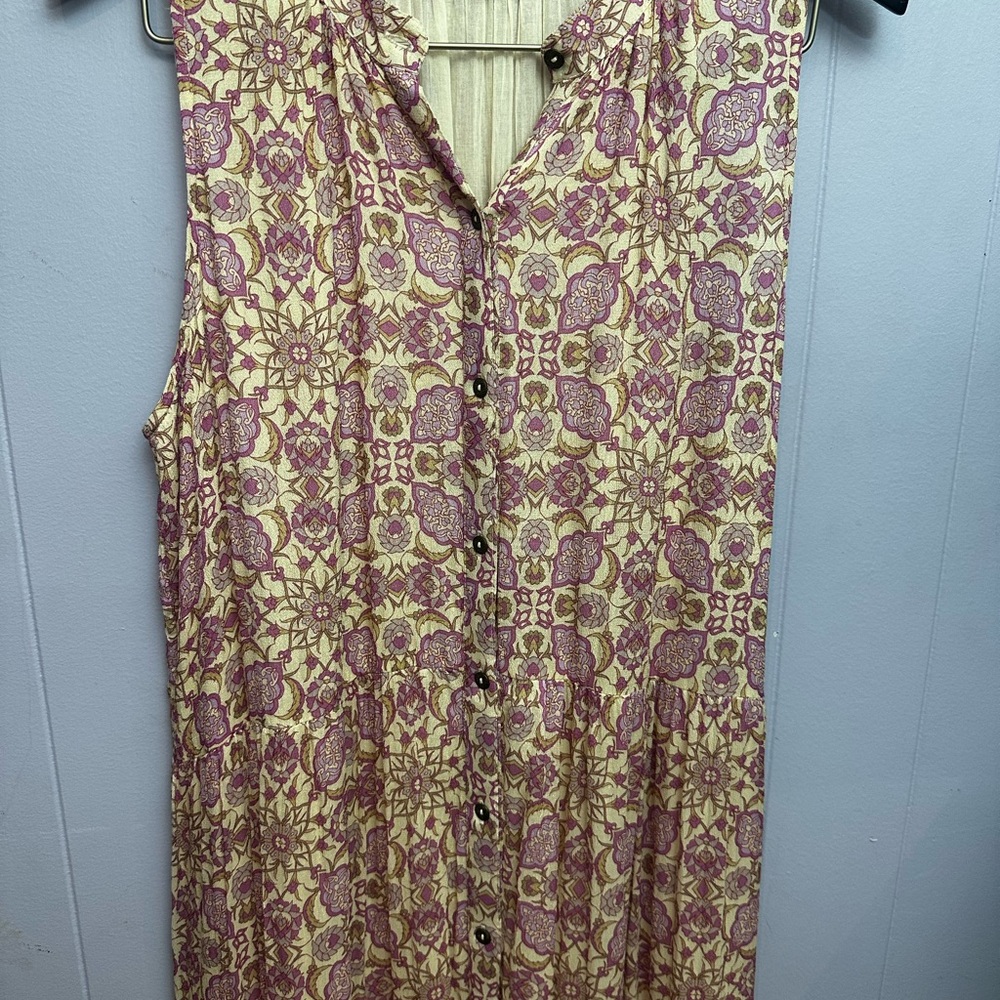 Elegant Pink Sleeveless Maxi Dress - Picture 10 of 16